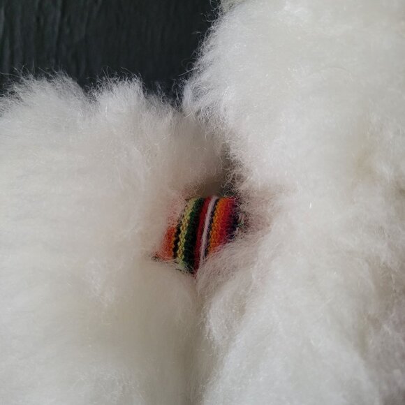 Vintage Alpaca Figure With Real Alpaca Fur White 9.75” tall, 7” long - Picture 8 of 8